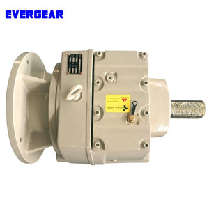 Moteur à engrenages hélicoïdaux R17-167 avec moteur triphasé AC - Product Image 4