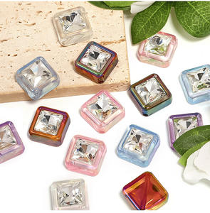 ลูกปัดอะคริลิคสีใสฝังเพชรด้านเดียวเคลือบด้วย UV คุณสมบัติที่เป็นเอกลักษณ์ - Product Image 6