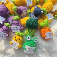Wowei fait à la main mignon en peluche jouets porte-clés fil doux poupées positif pomme de terre Crochet légumes en gros enfants sacs-cadeaux PP remplissage