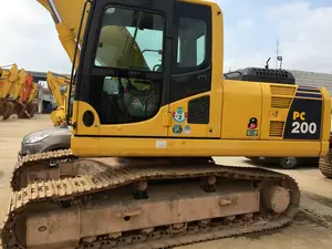 Vendez la PC200-8 d'excavatrice de KOMATSU Le Japon KOMATSU a utilisé l'excavatrice PC200 KOMATSU Japon à vendre