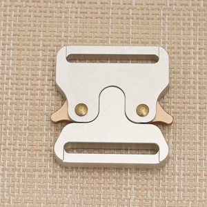 Collar de perro ajustable de lujo con hebilla de Liberación lateral táctica resistente Material de hierro Clips de hebilla de liberación de seguridad - Product Image 5