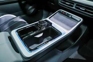 HYCAN Z03 Fashion 2026 Nuevo Modelo, Motocicleta Eléctrica de Cuero con Cámara LED, Multifuncional, con Techo Solar, <span class=keywords><strong>49cc</strong></span>, 5 Asientos, Nueva de China - Product Image 5