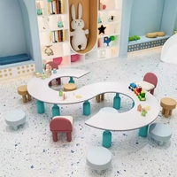 Chiquitos Moderne Simple En Forme De S Table En Bois Chaise Personnalisé École Maternelle Éducation Précoce Crèche Centre Enfants