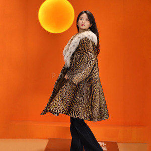 Nuevo abrigo de piel de tigre con estampado de leopardo de largo medio y cuello de piel de lince - Product Image 1