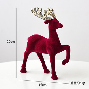 Décoration de Noël : Pendentif de sapin de Noël floqué bordeaux avec paillettes en forme de renne, pour la mise en scène de Noël - Product Image 6