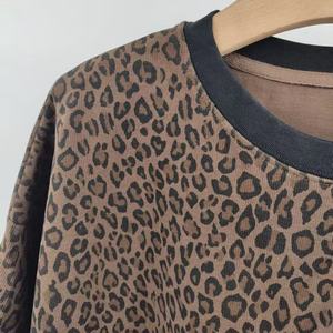 Camisetas gráficas de leopardo ZEYA para mujer-Camisetas de moda de manga larga con estampado informal de gran tamaño - Product Image 4