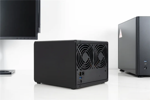 <span class=keywords><strong>DS420</strong></span>+ (Sin Discos), 4 Bahías; 2G DDR4 Almacenamiento <span class=keywords><strong>DS420</strong></span>+ - Product Image 3