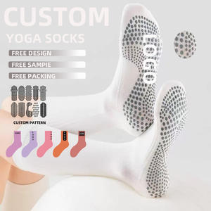 उन्होंने कहा कि महिलाओं के धारीदार बुना हुआ योग मोजे पूरी तरह से नीचे की पकड़ गैर-पर्ची इनडोर फिटनेस, सर्दियों के लिए स्पोर्ट्स फ्लोर मोजे - Product Image 1