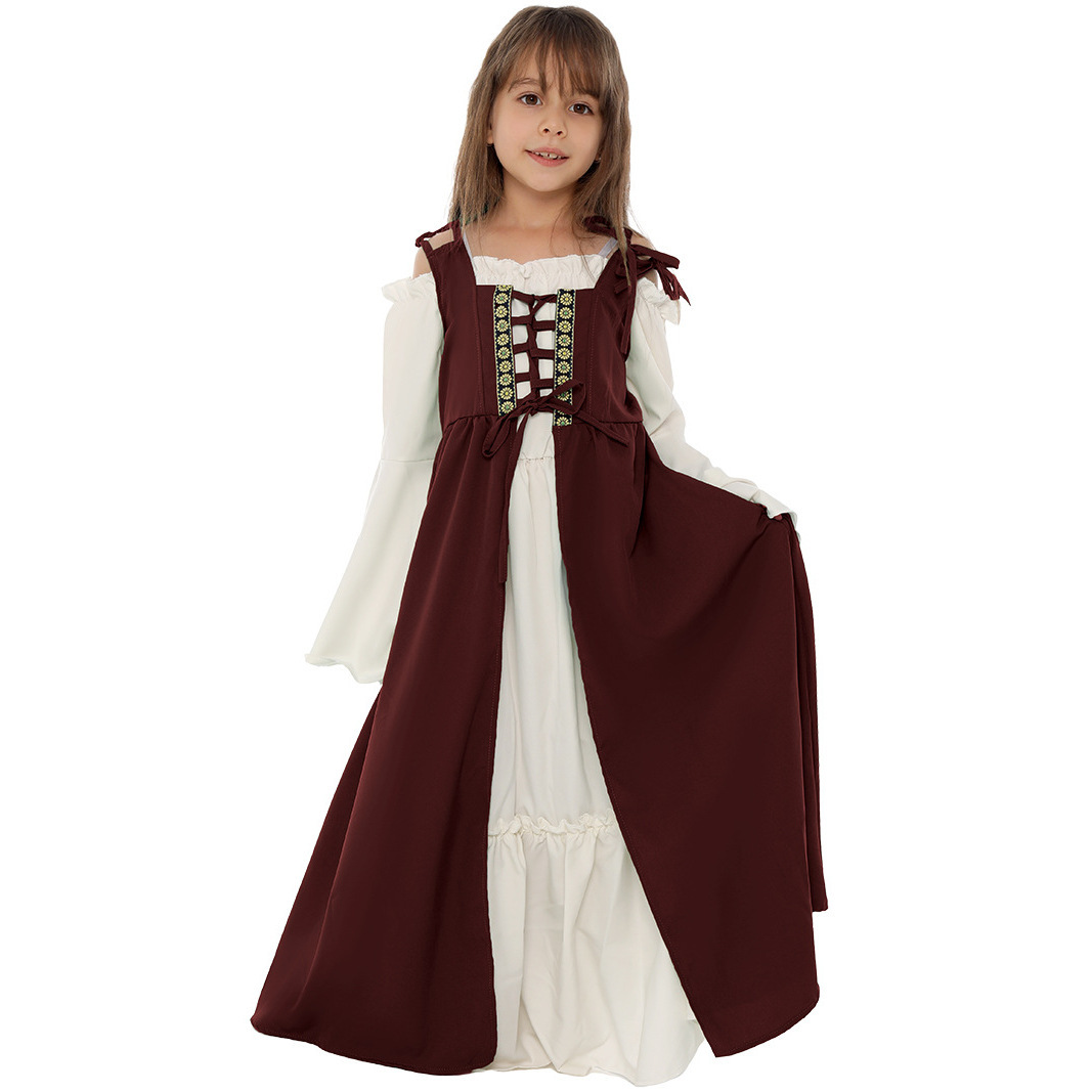 Renaissance-style long dress (red)