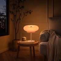 Lampe de bureau moderne et portable à LED avec fonction de charge, design simple et élégant, idéale pour la chambre à coucher