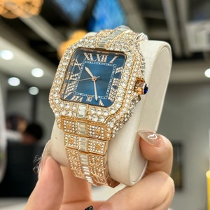 Montre carrée de luxe avec strass pour hommes et femmes, montre à quartz avec chiffres romains, étanche, montre-bracelet tendance plaquée or 18 carats - Product Image 3
