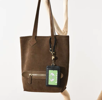Porte-badge rétractable en cuir de vachette véritable, avec fentes pour cartes et fenêtre transparente, personnalisable avec logo OEM, vente en gros