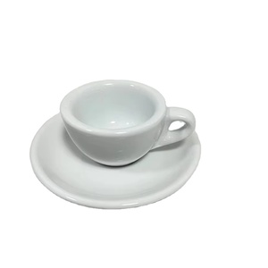 Commercio all'ingrosso di colore bianco speciale tazza da 50ml tazza di caffè in ceramica tazza di caffè e piattino Set - Product Image 1