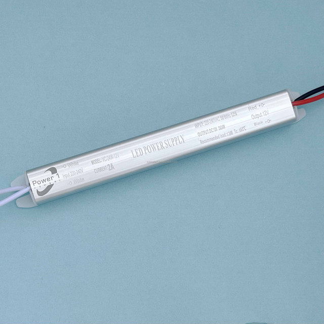 12V 2A 24W Slim LED Driver Transformer Mini Size Energy Efficient AC-DC Switching Mode Power Supply for Light Box