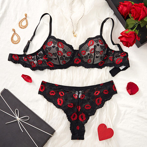 Conjunto de lencería sexy con estampado de labios WX129 Hot Girls, conjunto de sujetador y braga de encaje de 2 piezas, cuello en V profundo, lencería sensual para mujer. - Product Image 5