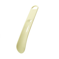 Chausse-pied en plastique portable pas cher de 20 cm, surface brillante, pour les personnes âgées, les enfants et les femmes enceintes - Utilisation pratique à domicile avec trou de suspension