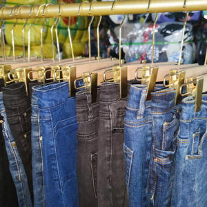 Pantalon en jean d'été d'occasion pour femmes adultes Balles de vêtements usagés - Product Image 6