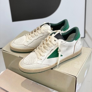Nuevo Diseño, Zapatillas Deportivas Blancas con Suela Dorada y Cordones, Estilo Super Goose, con Brillo, Clásicas de Verano, con un Toque Sutil de Brillo, para Mujer - Product Image 1
