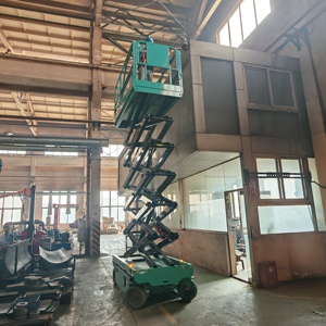 Plateforme <span class=keywords><strong>élévatrice</strong></span> à ciseaux électrique mobile Longqing SJW à <span class=keywords><strong>prix</strong></span> abordable, hauteur maximale de 14 m, capacité de 450 kg, haute qualité pour usage en entrepôt - Product Image 3