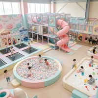 Équipement de terrain de jeu intérieur coloré Macaron avec fosse à balles profonde et jeux interactifs pour centre de divertissement pour enfants
