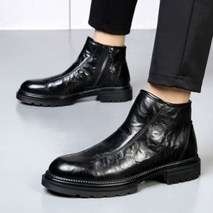 รองเท้าบูทเชลซีแบบสวมสำหรับผู้ชาย ระบายอากาศได้ดี กันน้ำ กันลื่น พื้นยาง เหมาะกับทุกฤดู สไตล์ลำลองแบบอังกฤษ - Product Image 2