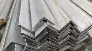 Fabricant Norme JIS G3101 Grade SS400 <span class=keywords><strong>100x100x10</strong></span> Acier laminé à chaud Angle en acier - Product Image 3