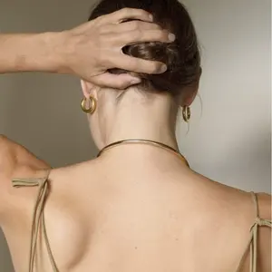 Pendientes gruesos de oro de Venta caliente Prevención de alergias Pendientes europeos y americanos Anillo grande Pendientes de cobre para mujer Real - Product Image 3