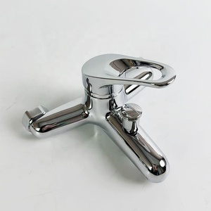 <span class=keywords><strong>Ensemble</strong></span> de <span class=keywords><strong>douche</strong></span> mural en alliage de zinc chromé, robinet de <span class=keywords><strong>douche</strong></span> chaud <span class=keywords><strong>et</strong></span> froid pour salle de <span class=keywords><strong>bain</strong></span>, robinet de baignoire avec douchette à main - Product Image 2