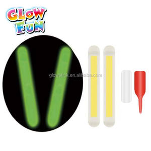 Bâtons lumineux pour la pêche de nuit, 100 pièces, à bout de canne - Product Image 1