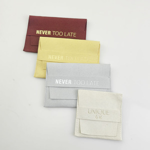 Bolsa de microfibra Luda con logotipo personalizado y solapa para exhibición de joyas, embalaje para exhibición de pendientes y collares, bolsas de regalo de terciopelo y gamuza - Product Image 1