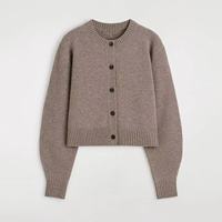 Strickwaren-Hersteller Maßgefertigte O-Ausschnitt Damen Woll-Strickjacke mit Knopfleiste und Strickwaren-Pullover für Frauen