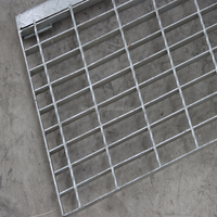 Grilles en acier galvanisé au design moderne, vente en gros, matériaux de construction durables anti-corrosion, sols extérieurs, allées, fournisseur en promotion