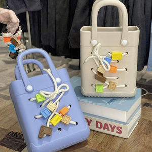 小さなEVAビーチトートバッグ女性用21*17 * 8cmゴム旅行ハンドバッグ刺繍タッセルスカーフスポーツアウトドアマーケット用 - Product Image 3