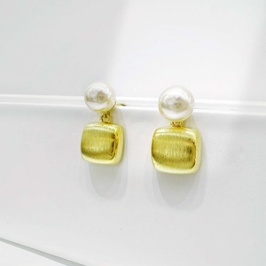 custom plata 925 sterling silver hypoallergenic flower <b>earring</b> 2026 lady gold plated summer 14k gold plated <b>fine</b> <b>stud</b> <b>earrings</b> - Product Image 3