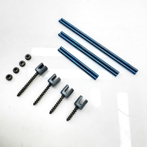 Système de fixation par vis pédiculaires de la colonne vertébrale, vis polyaxiales et monoaxiales 3,5 mm en titane, kit complet, manuel, réutilisable, autoclavable - Product Image 1