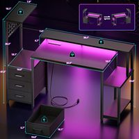 Bureau de jeu personnalisé noir RGB avec éclairage LED, plateau en MDF, pieds en métal, support pour casque, porte-gobelet, poste de travail moderne pour la maison ou le bureau