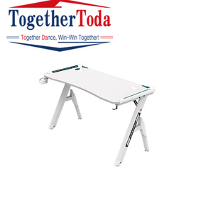 <span class=keywords><strong>Bureau</strong></span> de jeu léger en forme de X Grande table de jeu <span class=keywords><strong>noir</strong></span> <span class=keywords><strong>et</strong></span> <span class=keywords><strong>rouge</strong></span> <span class=keywords><strong>Bureau</strong></span> d'ordinateur <span class=keywords><strong>Bureau</strong></span> à domicile pour PC - Product Image 2