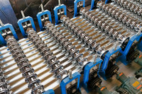 Matériaux de construction à grande vitesse : Fabrication automatique de tuiles de toiture en tôle ondulée pour la construction