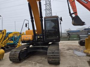 Excavadora Hyundai 220LC-9S Original Coreana con Motor Cummins, 500 Horas de Trabajo, Bajo Precio, Bomba Hidráulica Kawasaki y Caja de Cambios - Product Image 3