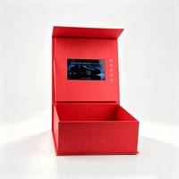 Boîte cadeau vidéo rouge personnalisée avec écran LCD, fermeture magnétique rigide, emballage pour la promotion automobile et les campagnes de lancement de produits