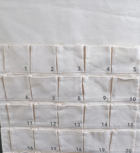 Caja de calendario de Adviento de Navidad colgante 2025, lienzo, uso doméstico, 24 espacios, Beige, 60cm - Product Image 4