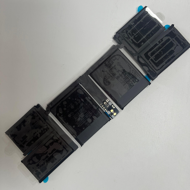 For Apple Laptop Battery 2527 Digital Batteries Product