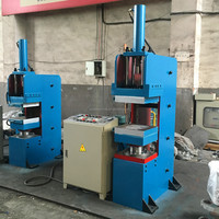 Machine de pressage par injection de caoutchouc silicone pour laboratoire, unité de test et de recherche de prototypes de micro-plaques sur banc de travail en salle blanche