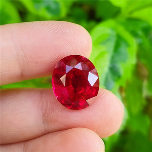 Đá quý <span class=keywords><strong>Ruby</strong></span> hình oval màu đỏ máu chim bồ câu, cắt Thái Lan, có vết nứt và tạp chất, dùng làm đồ trang sức - Product Image 3