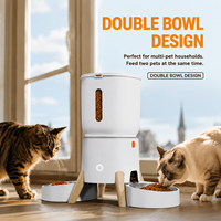 Distributeur automatique de nourriture pour animaux de compagnie moderne, contrôle par application WiFi, utilisation en intérieur, design à double bol, matériau de qualité alimentaire, rechargeable, portable, pratique