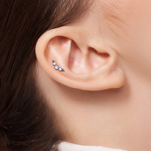 Titanium F136 Cartilage Stud <b>Earrings</b> Flower Shape Claw Setting For Everyday Wear - Product Image 4