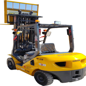 Montacargas Diésel Komatsu de 3 Toneladas de Alta Eficiencia, Entrega Rápida, Bajo Precio, Original Japonés, Motor de Combustión Interna, Mástil de Dos Etapas - Product Image 1
