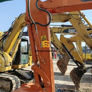 Excavadora DOOSAN DX55-9c de 5.5T, Eficiente y Confiable, Perfecta para Trabajos Residenciales y Agrícolas - Product Image 6