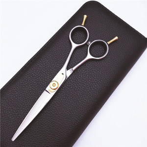 Tijeras Profesionales para Cabello Inoue Kagaku, Acero Inoxidable 440C, Hoja Afilada, Mango Largo, Diseño Irregular, Tijeras de Doble Punta - Product Image 5