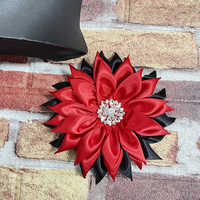 Broche Fleur en Satin Rouge et Noir Faite à la Main pour Robe ou Corsage